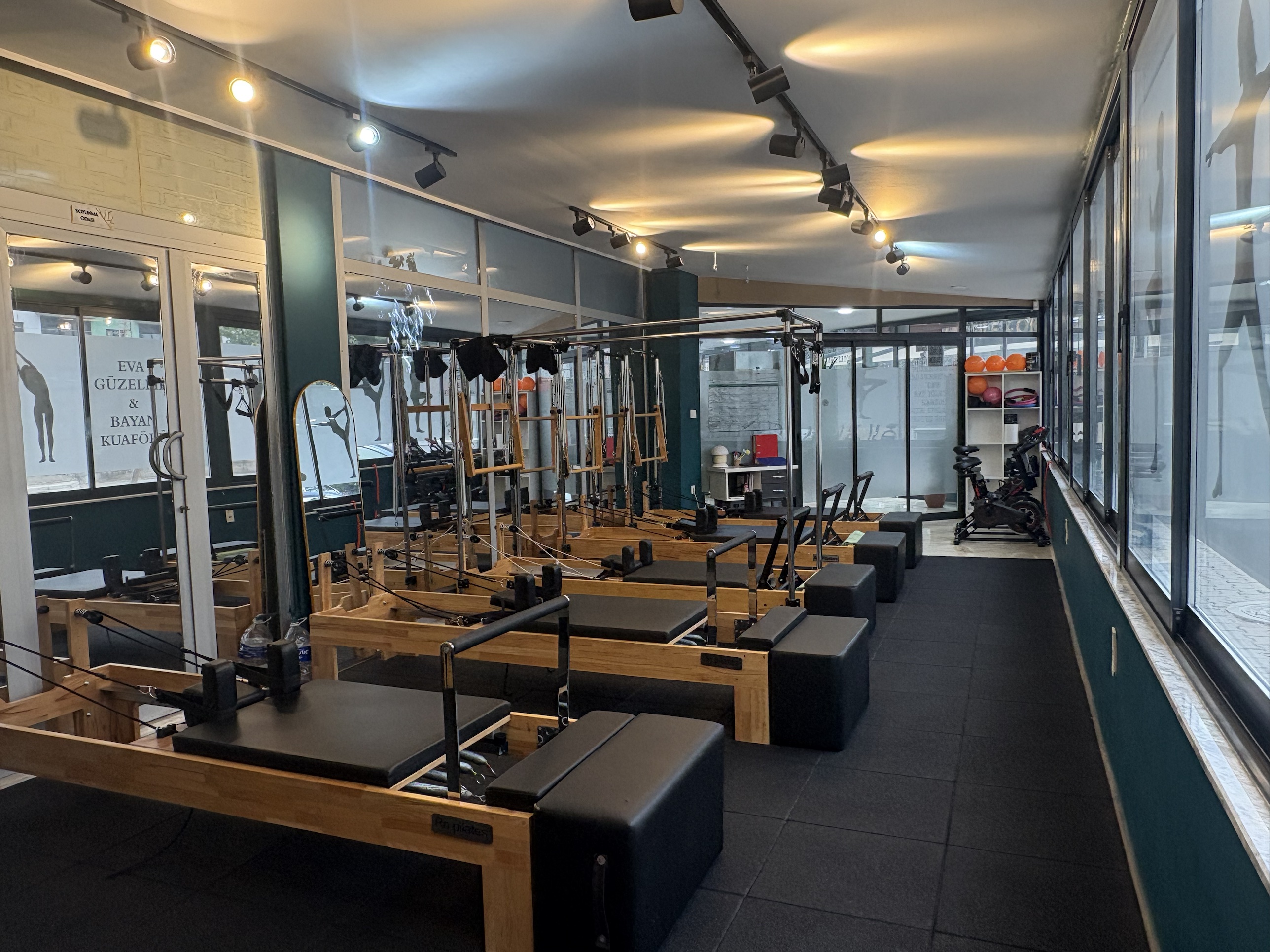 Eva Güzellik Merkezi pilates stüdyosu